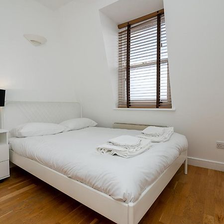 Modern 1 Bed Flat For Up To 2 People In Holborn, London With Free Wifi Lejlighed Eksteriør billede